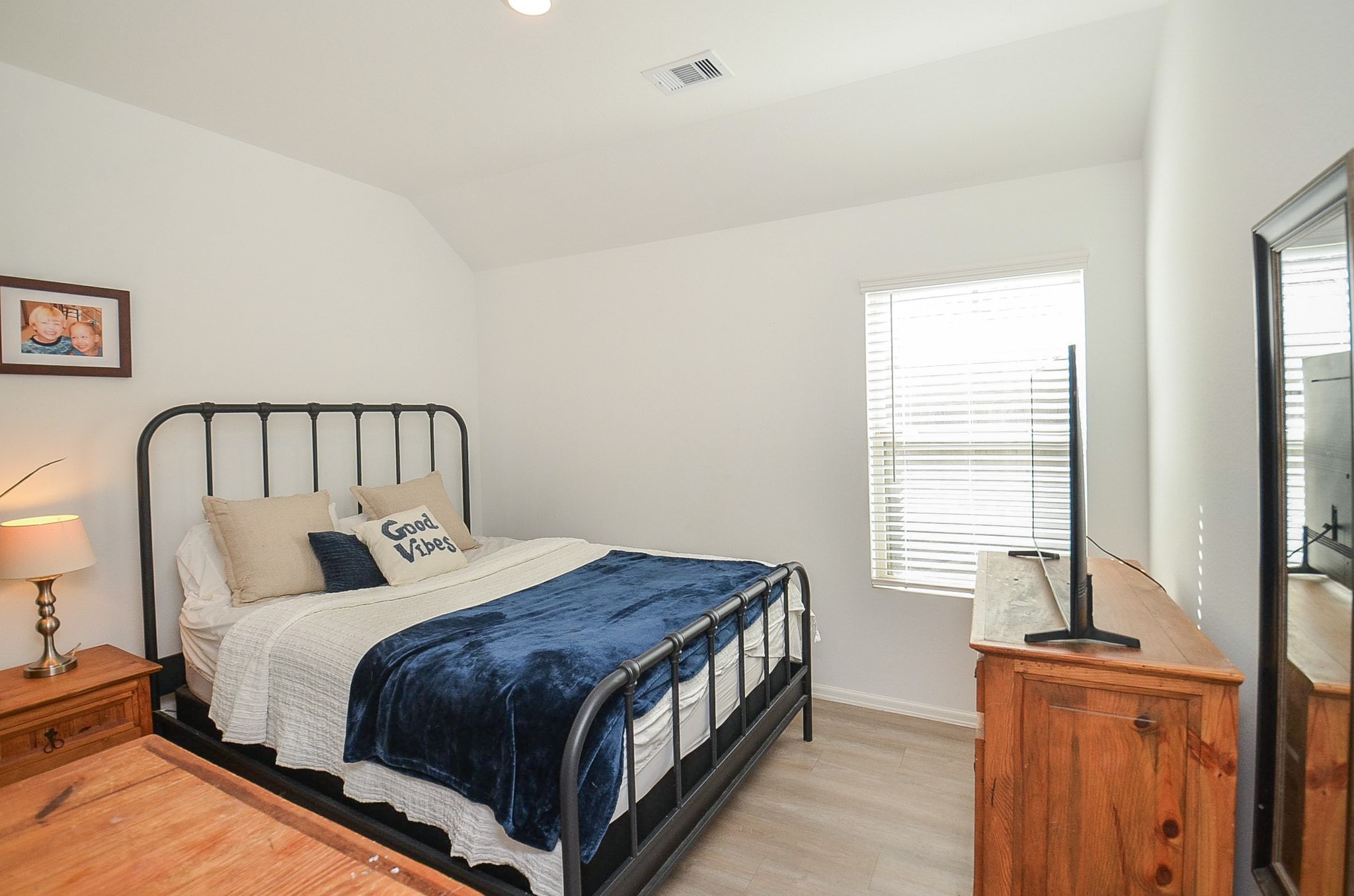 5308 Rushing Brk Lane Richmond, TX 77469 - Photo 16 of 24 Secondary bedroom