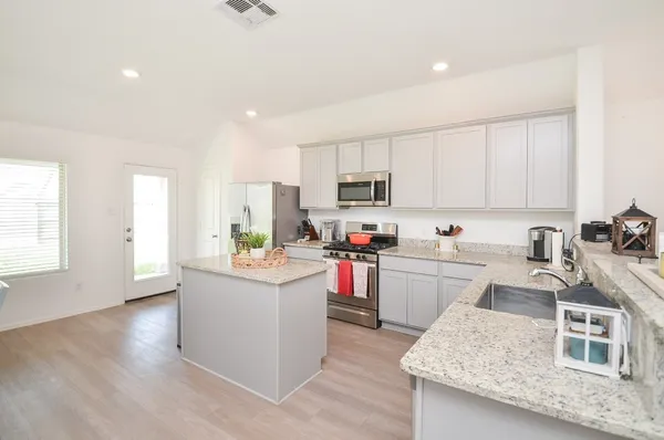 $325,000 | 5308 Rushing Brk Lane, Richmond, TX 77469