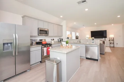 $325,000 | 5308 Rushing Brk Lane, Richmond, TX 77469
