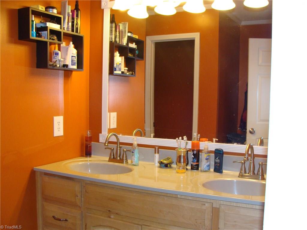 418 Liberty School Road State Road, NC 28676 - Photo 11 of 19 Gallery Image 11