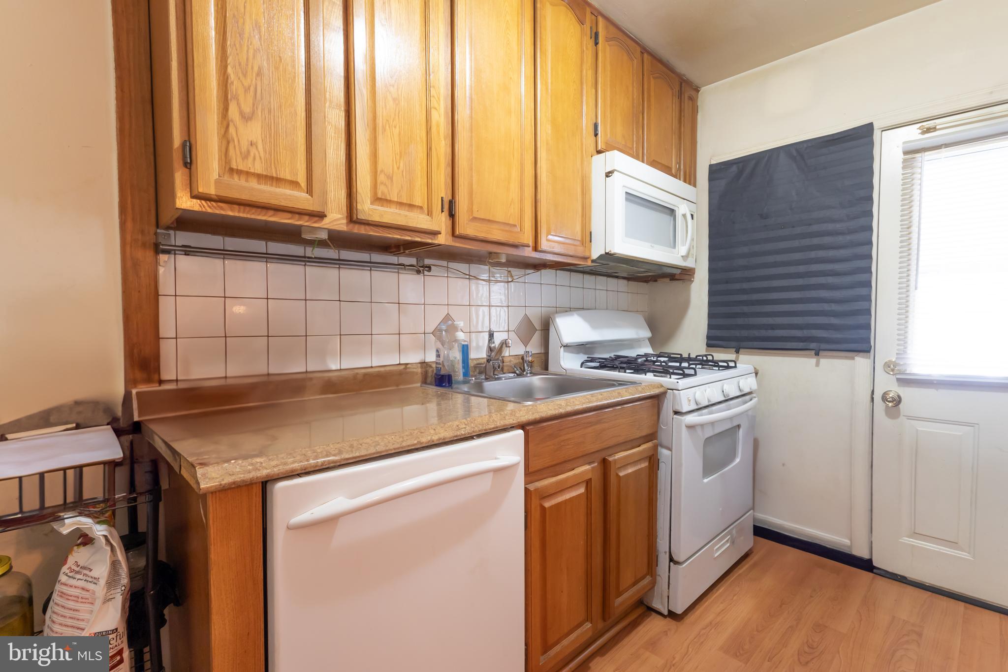2810 Plainfield Road Dundalk, MD 21222 - Photo 7 of 13 Gallery Image 7