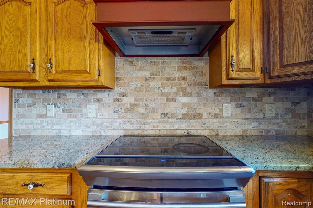 7498 Silver Lake Road Linden, MI 48451 - Photo 21 of 59