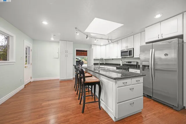 $1,988,000 | 799 Moraga Road, Lafayette, CA 94549