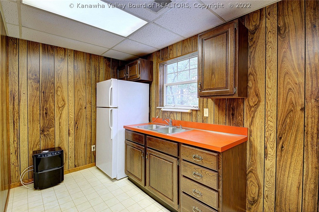 1715 Sierra Road Charleston, WV 25314 - Photo 27 of 30 Gallery Image 27
