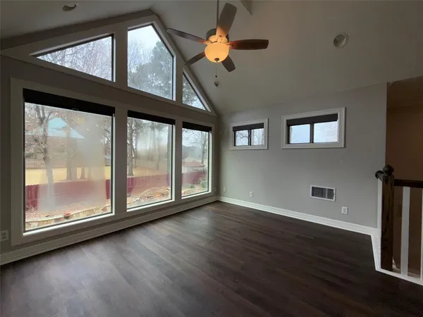 $3,300 | 3815 Holly Ridge Drive, Unit GUEST, Longview, TX 75605
