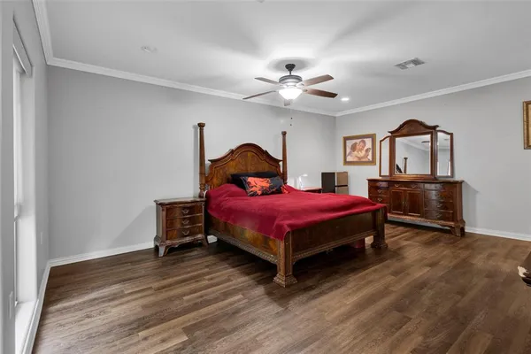 $3,300 | 3815 Holly Ridge Drive, Unit GUEST, Longview, TX 75605