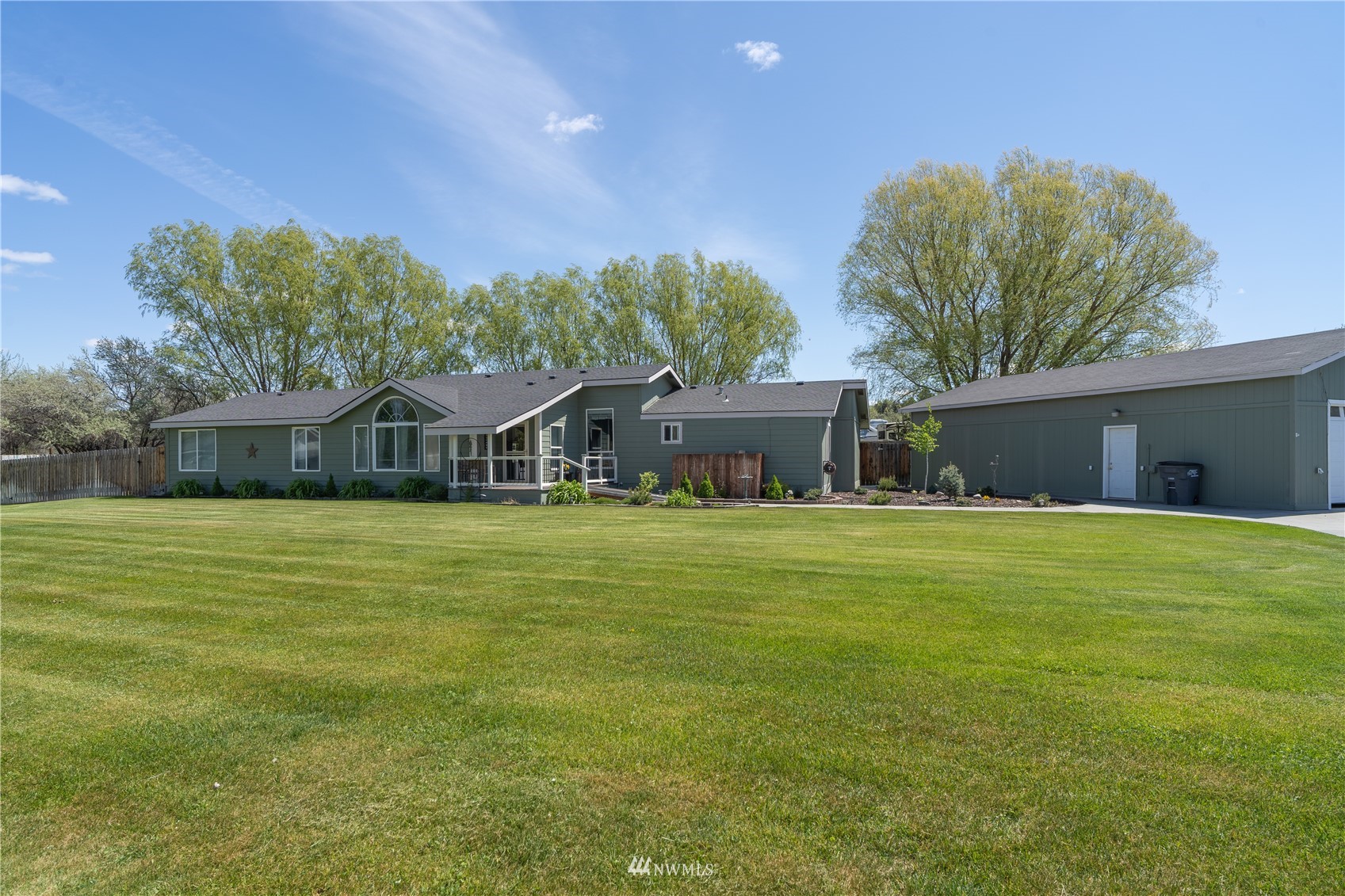 4431 K 1st Road Northeast Moses Lake, WA 98837 - Photo 1 of 39 Gallery Image 1