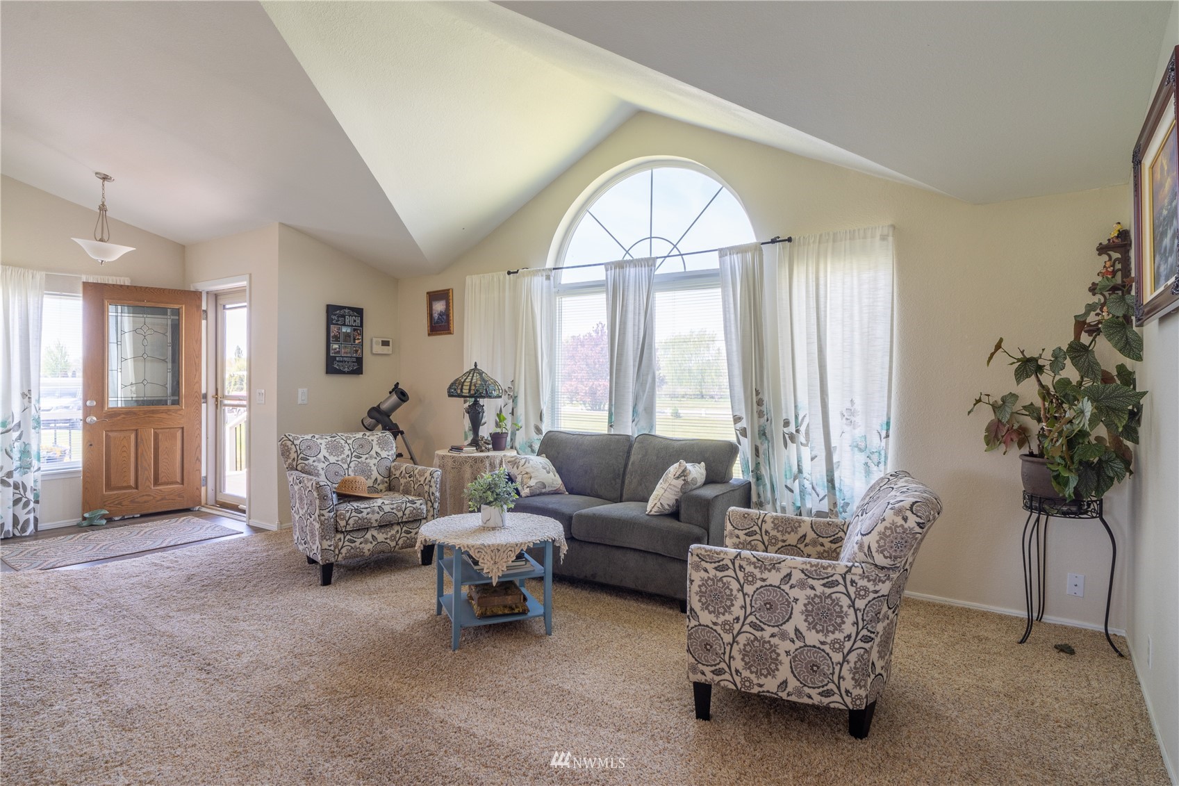 4431 K 1st Road Northeast Moses Lake, WA 98837 - Photo 4 of 39 Gallery Image 4