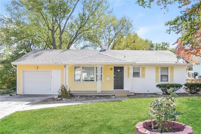 $1,695 | 9205 East 74 Terrace, Raytown, MO 64133