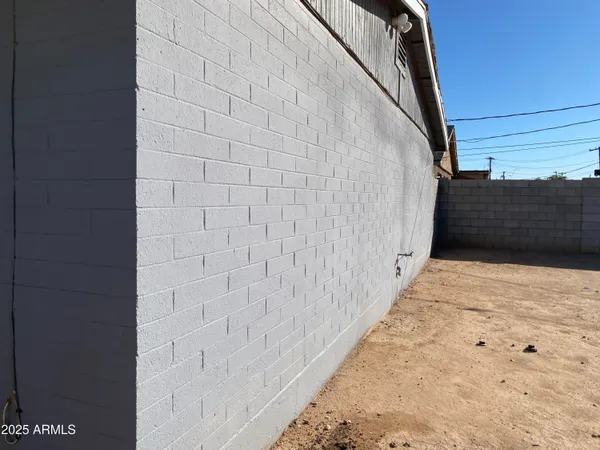 $279,900 | 5231 West Cambridge Avenue, Phoenix, AZ 85035