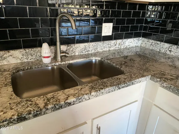 $279,900 | 5231 West Cambridge Avenue, Phoenix, AZ 85035