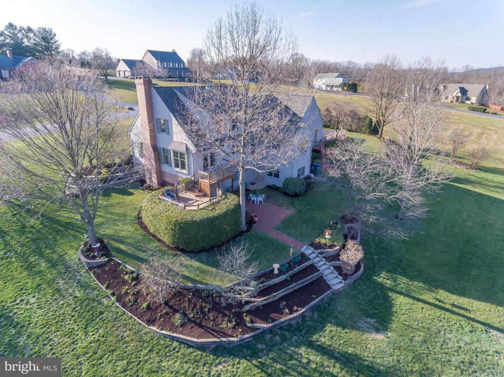5 Strawberry Lane Lititz, PA 17543 - Photo 4 of 53