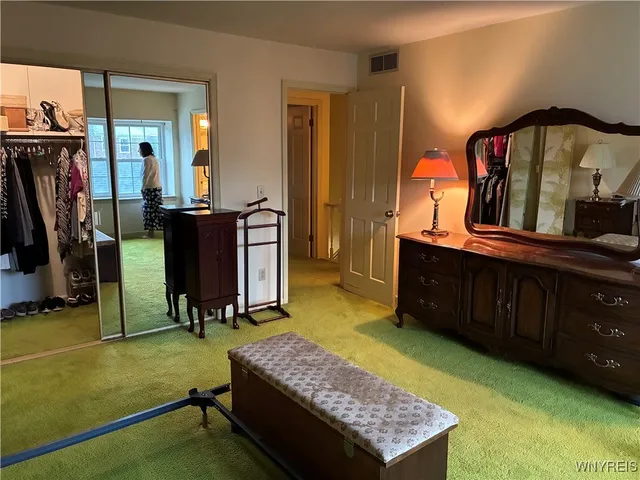 $269,900 | 70 Hickory Hill Road, Amherst, NY 14221