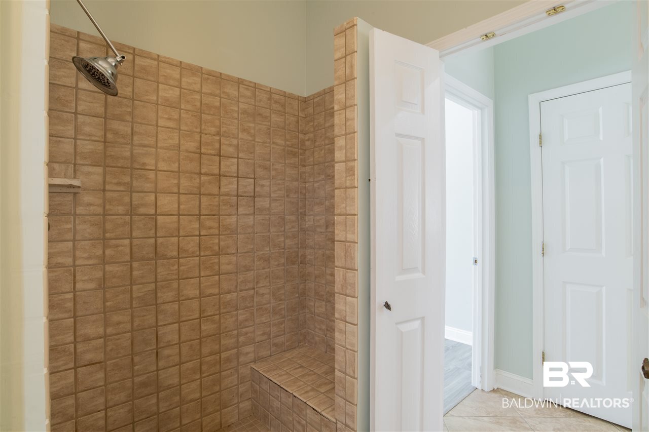 3203 Mariner Circle Orange Beach, AL 36561 - Photo 14 of 33 Main Level Bath