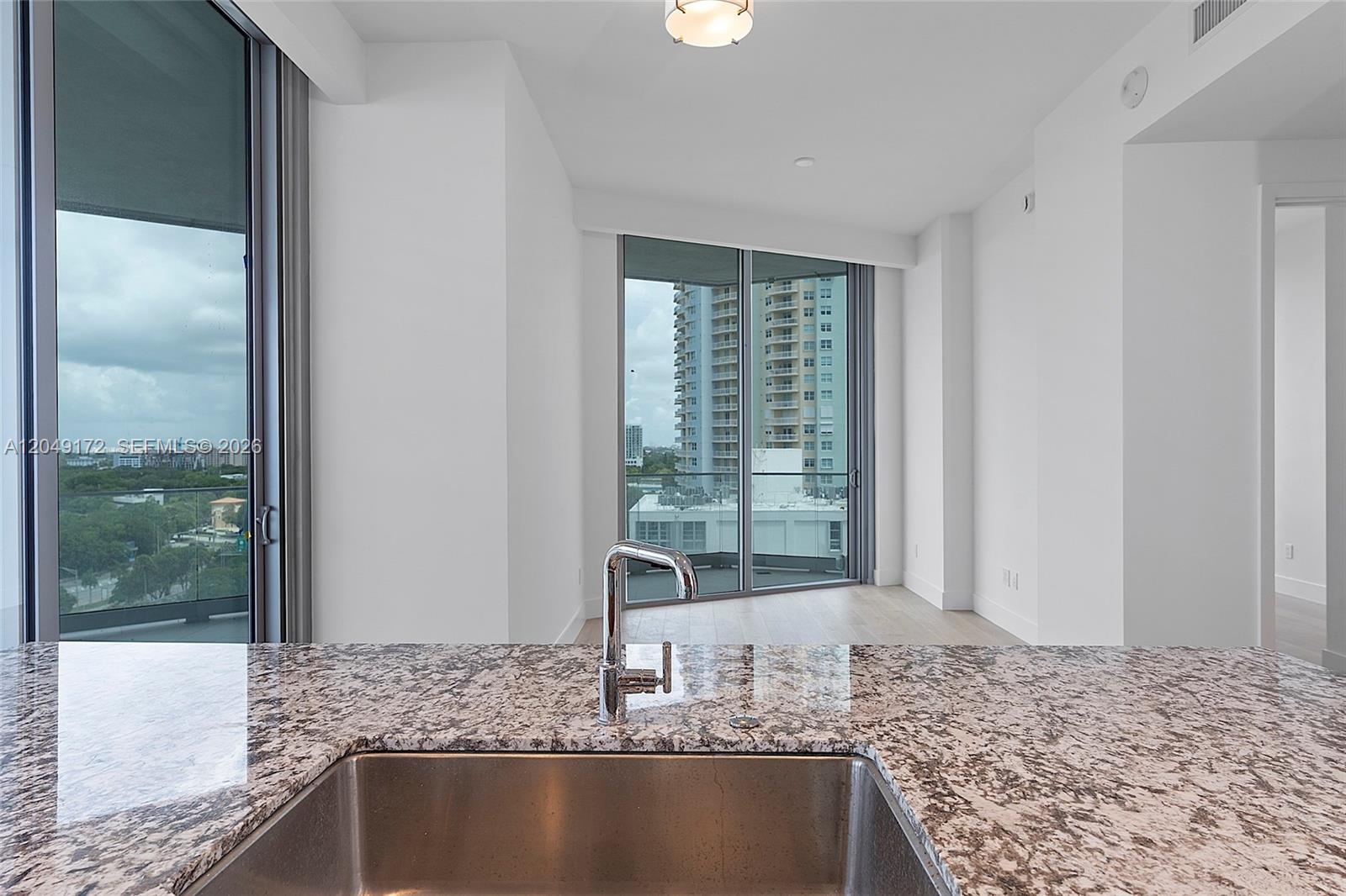 175 Southeast 25th Road, Unit 1003 Miami, FL 33129 - Photo 21 of 45
