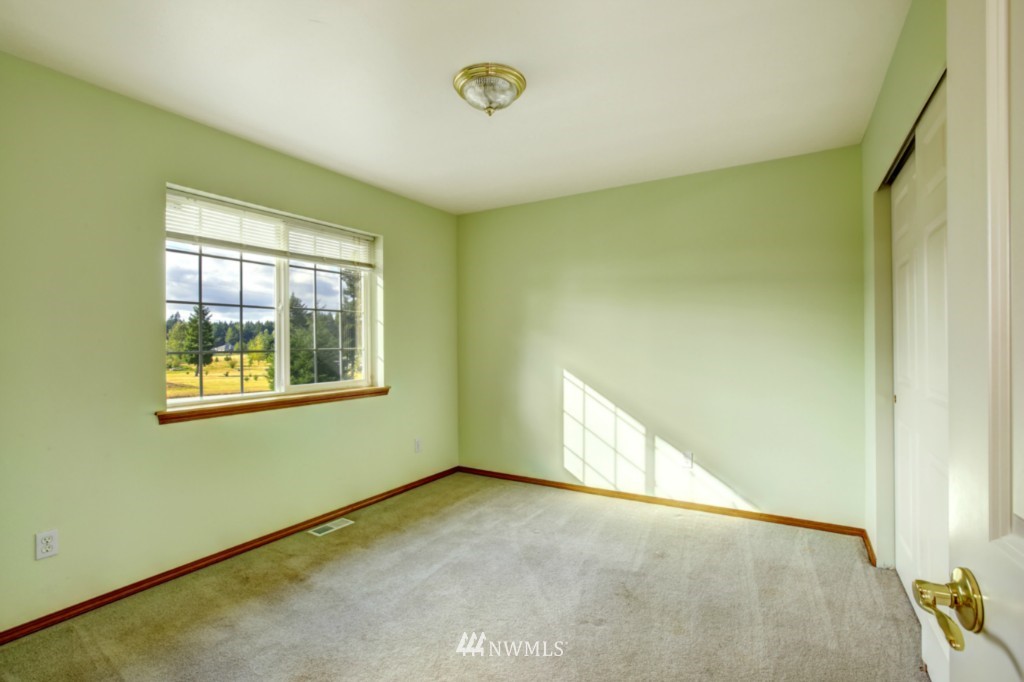 12214 Morris Road Southeast Yelm, WA 98597 - Photo 13 of 25 Gallery Image 13