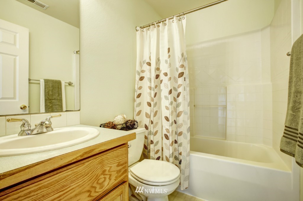 12214 Morris Road Southeast Yelm, WA 98597 - Photo 15 of 25 Gallery Image 15