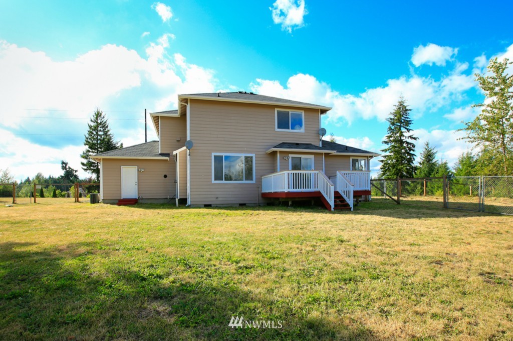 12214 Morris Road Southeast Yelm, WA 98597 - Photo 17 of 25 Gallery Image 17