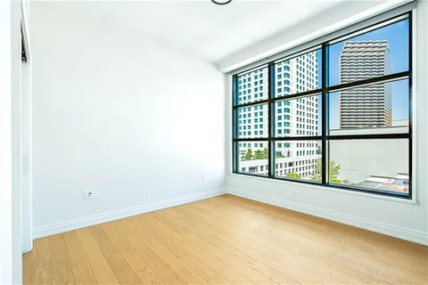 $955,000 | 1001 Julia Street, Unit 6D, New Orleans, LA 70113
