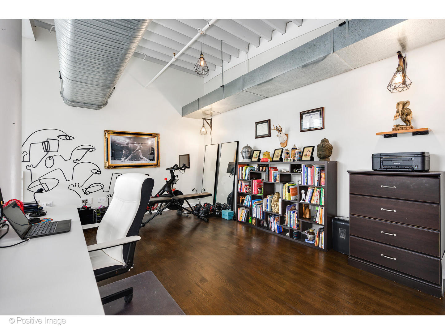 909 West Washington Boulevard, Unit 1012 Chicago, IL 60607 - Photo 21 of 30 a living room with lots of wooden furniture