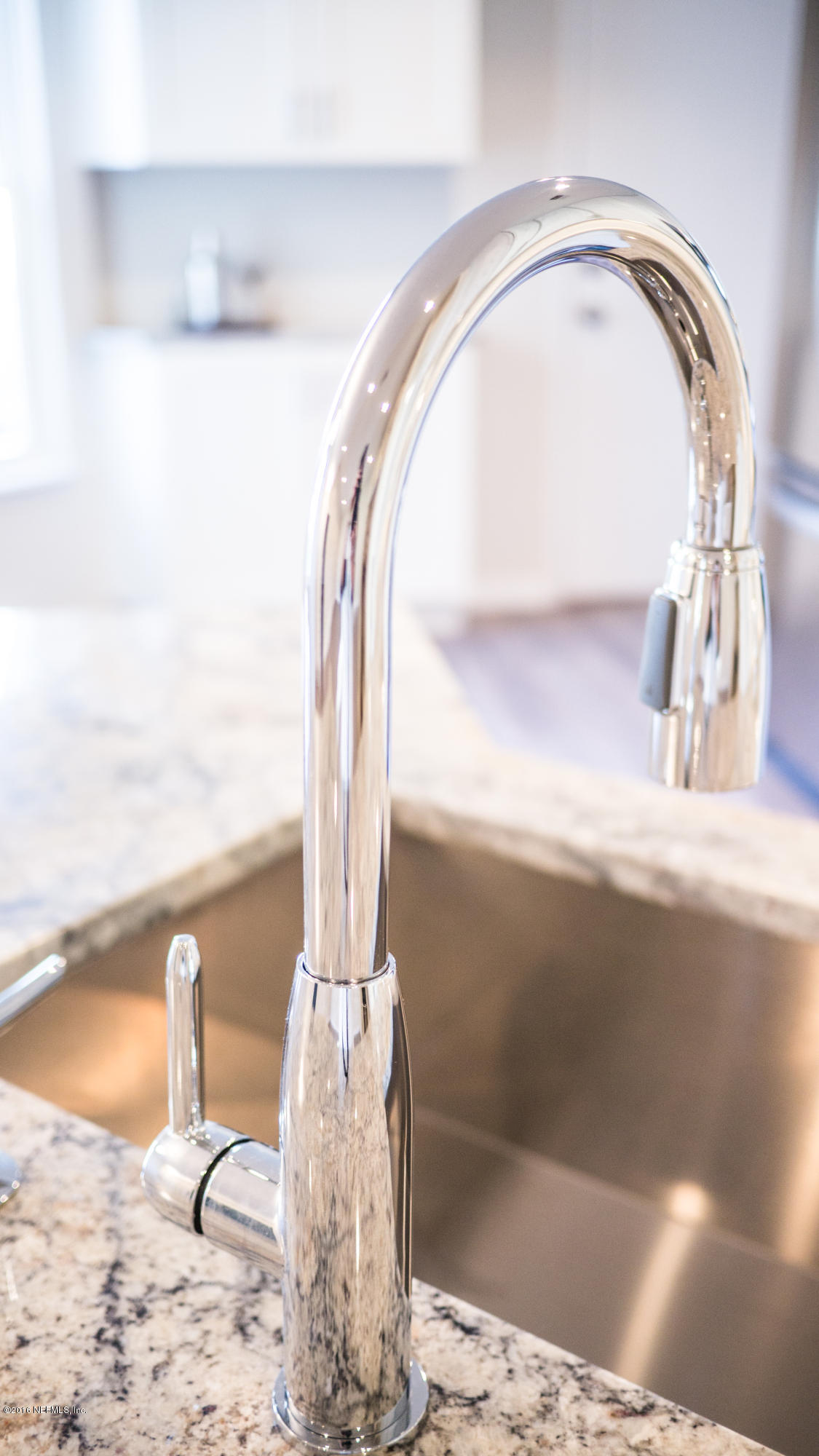 944 Aries Road West Jacksonville, FL 32216 - Photo 15 of 47 Chrome Fixtures