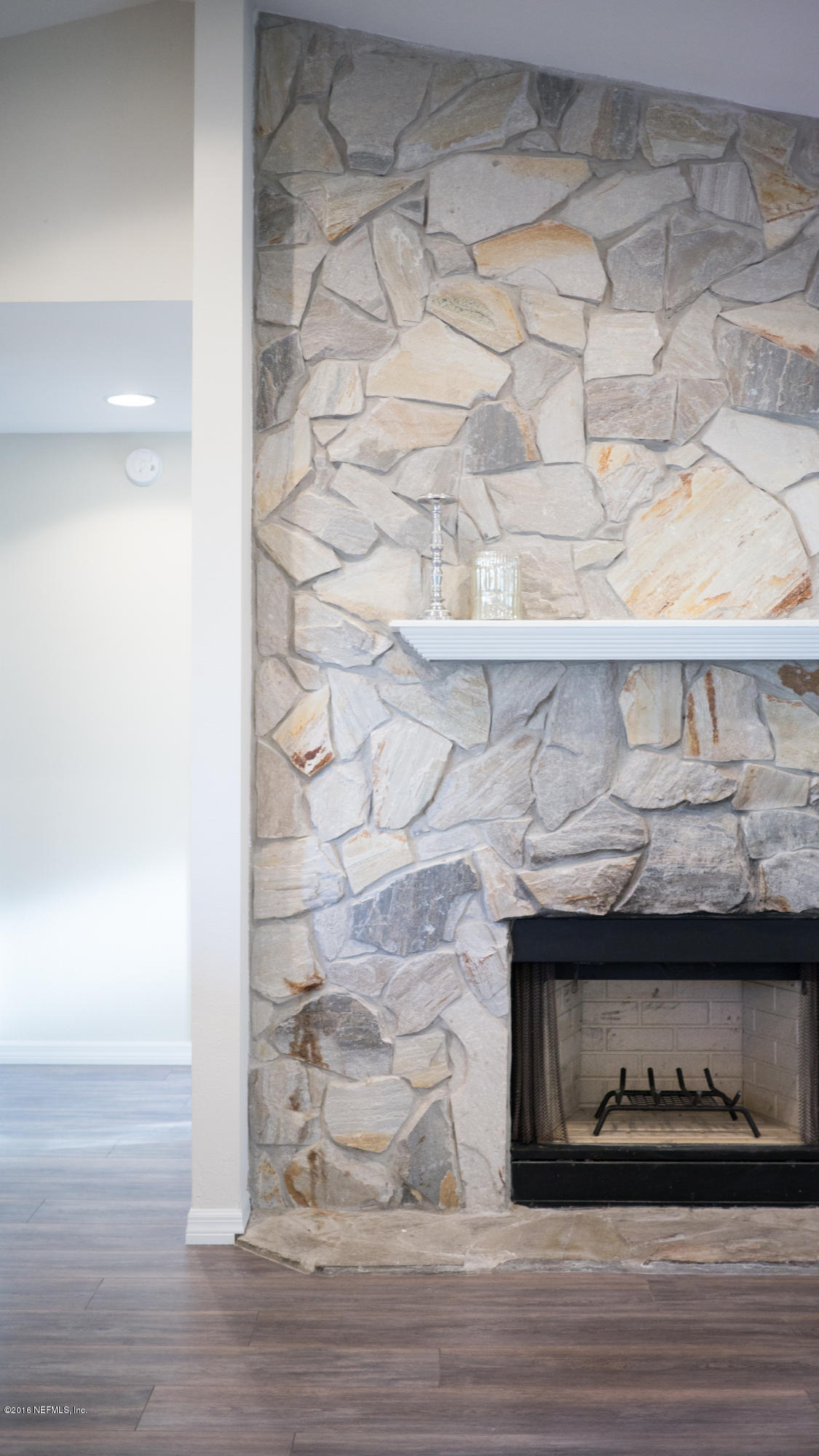 944 Aries Road West Jacksonville, FL 32216 - Photo 8 of 47 Working Fireplace!