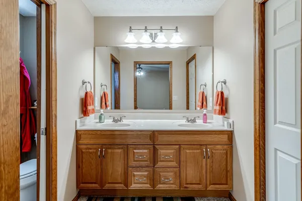$499,900 | 4175 Whitetail Drive, West Harrison, IN 47060