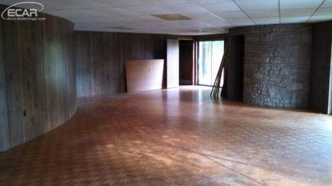 7227 West Mount Morris Road Flushing, MI 48433 - Photo 28 of 37 20421528-27.JPG