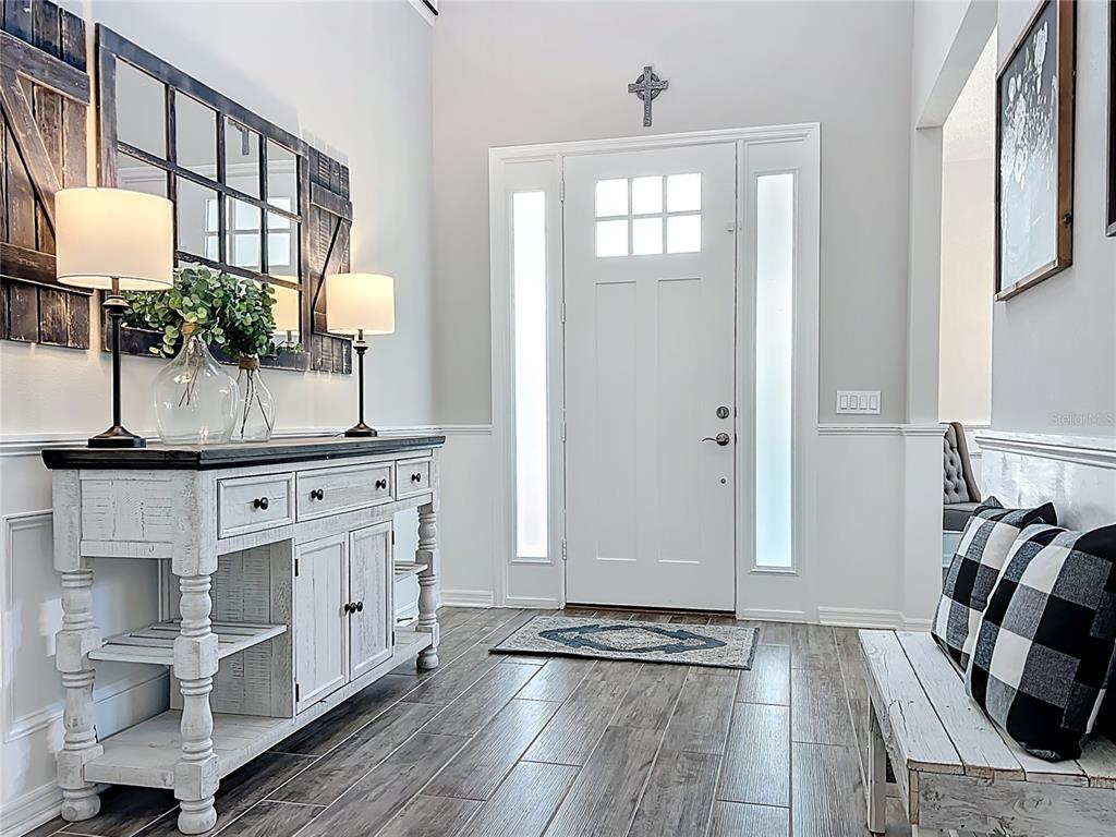 2676 Estuary Loop Oviedo, FL 32765 - Photo 9 of 92