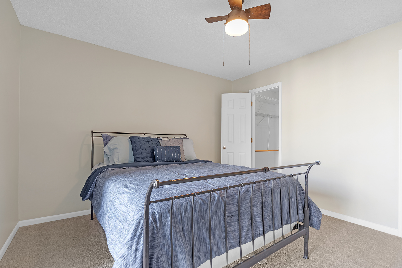 1915 North Hicks Road, Unit 208 Palatine, IL 60074 - Photo 13 of 20