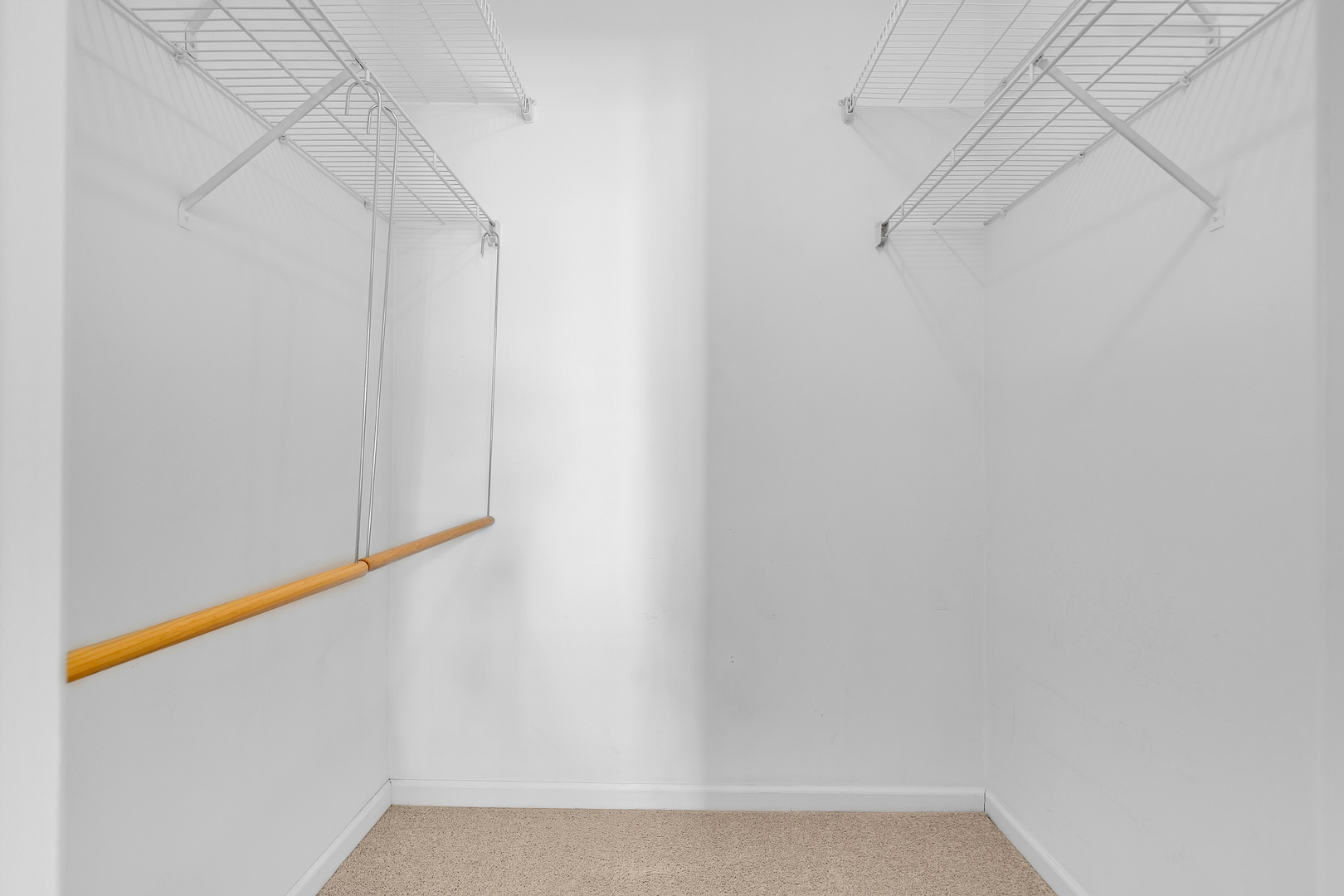 1915 North Hicks Road, Unit 208 Palatine, IL 60074 - Photo 17 of 20