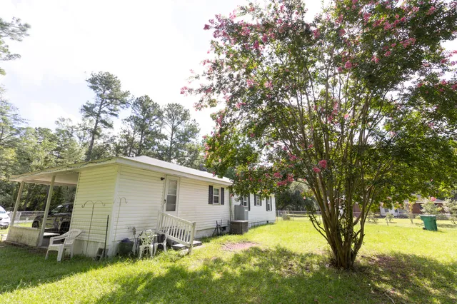 $129,500 | 202 Kirven Street, Pinewood, SC 29125