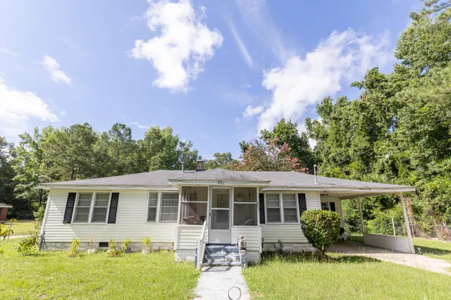 $129,500 | 202 Kirven Street, Pinewood, SC 29125