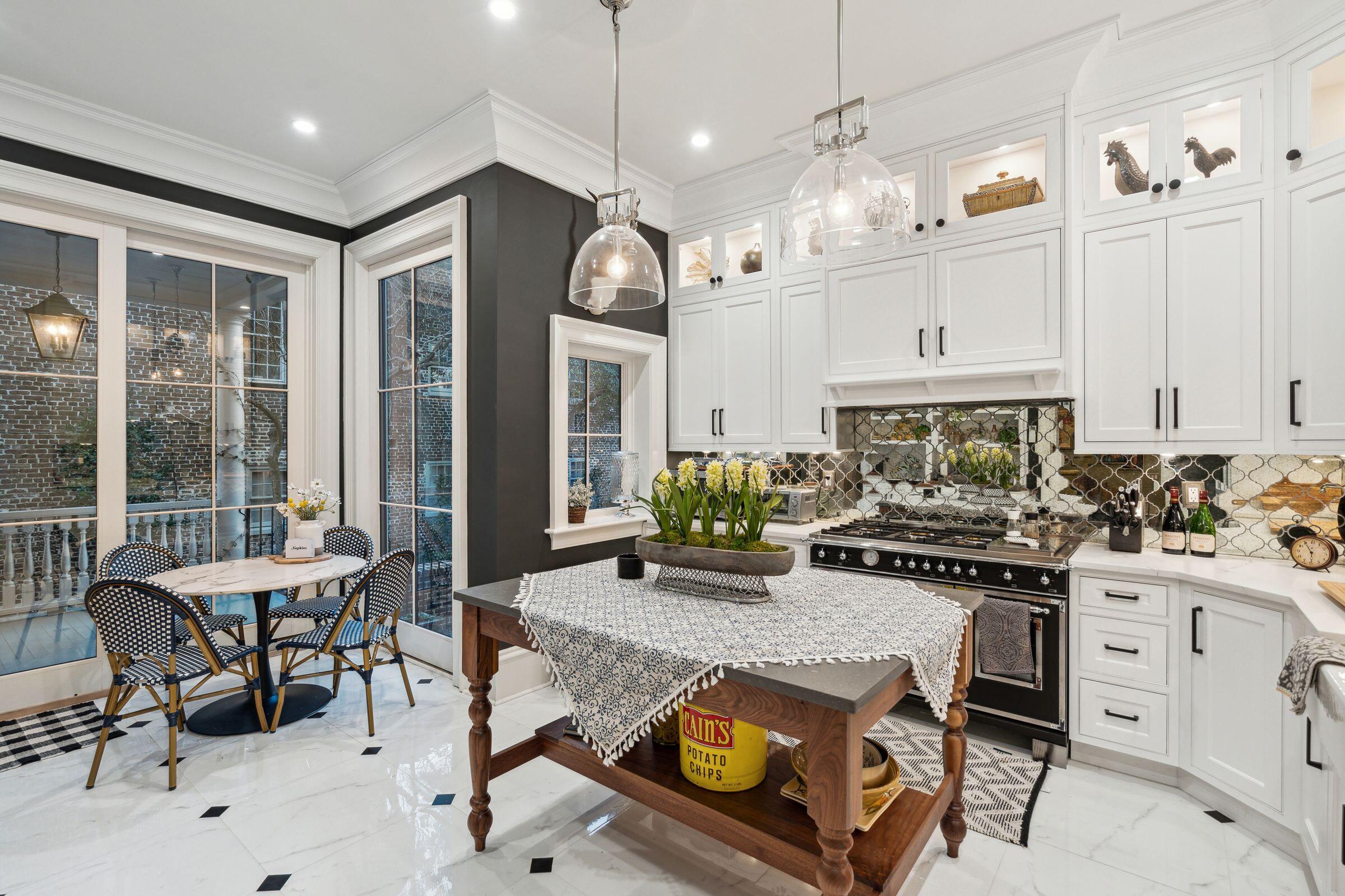40 Hasell Street Charleston, SC 29401 - Photo 18 of 88 40HassellSt-KeenEyeMarketing-021