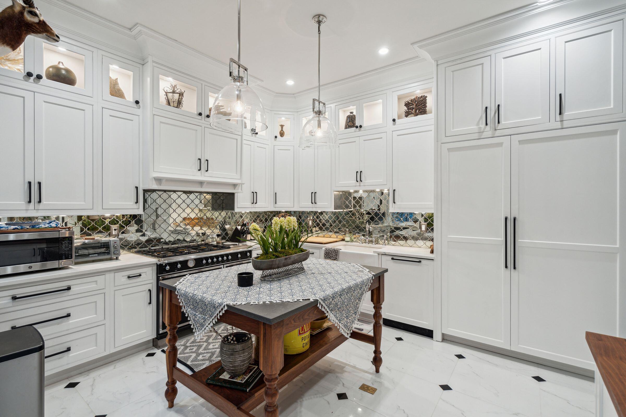 40 Hasell Street Charleston, SC 29401 - Photo 20 of 88 40HassellSt-KeenEyeMarketing-018