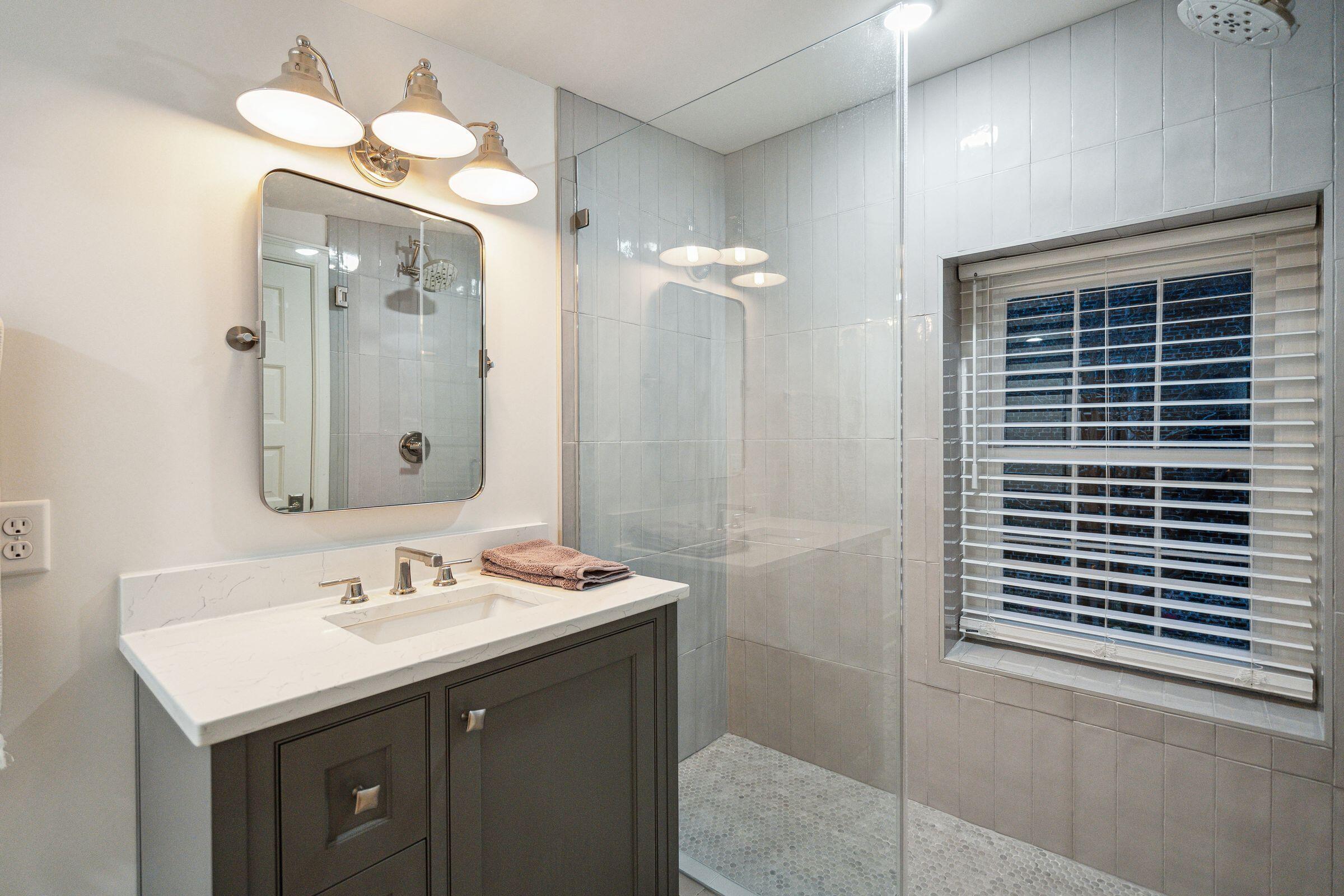 40 Hasell Street Charleston, SC 29401 - Photo 64 of 88 40HassellSt-KeenEyeMarketing-066