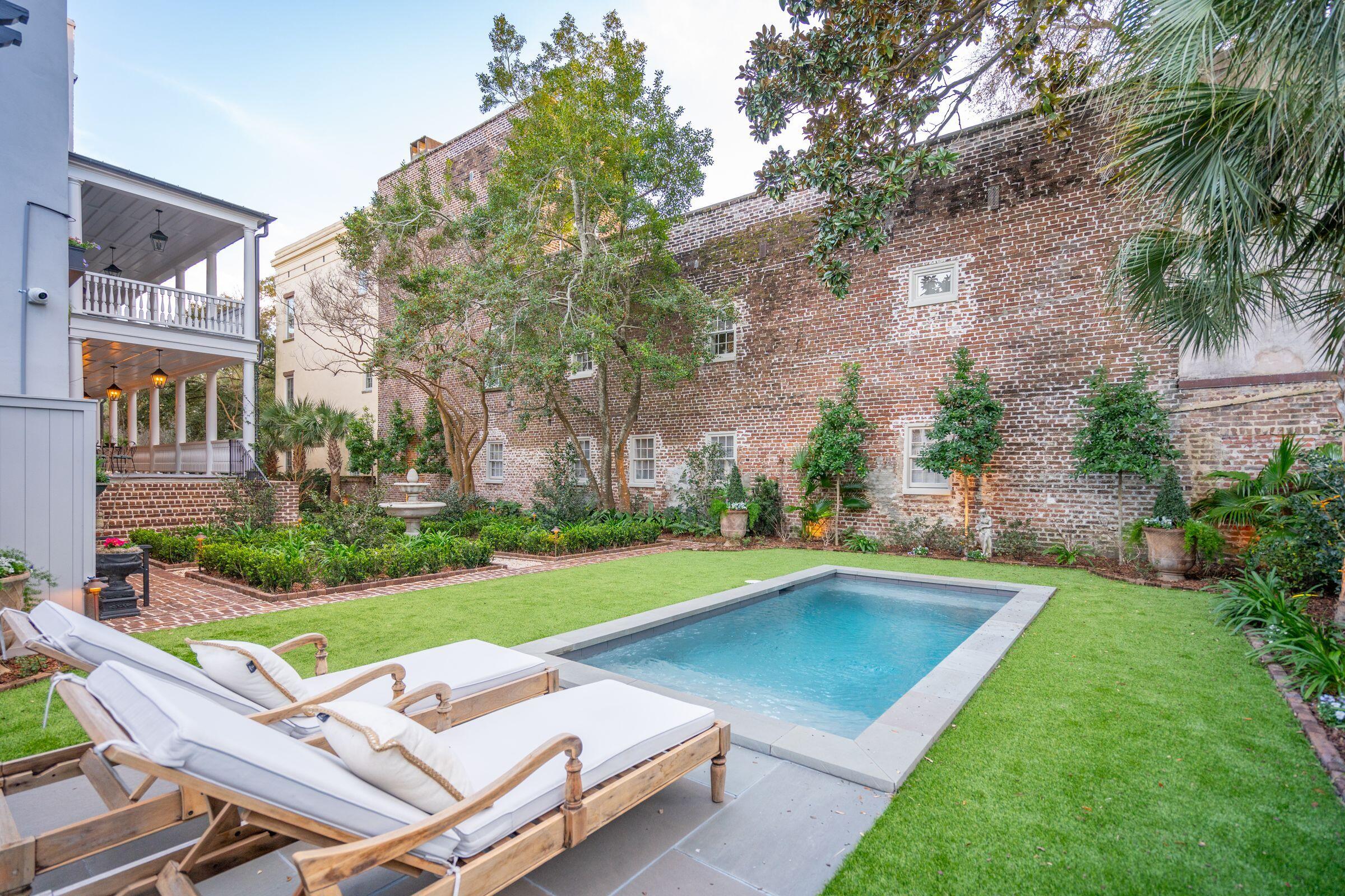 40 Hasell Street Charleston, SC 29401 - Photo 72 of 88 40HassellSt-KeenEyeMarketing-079