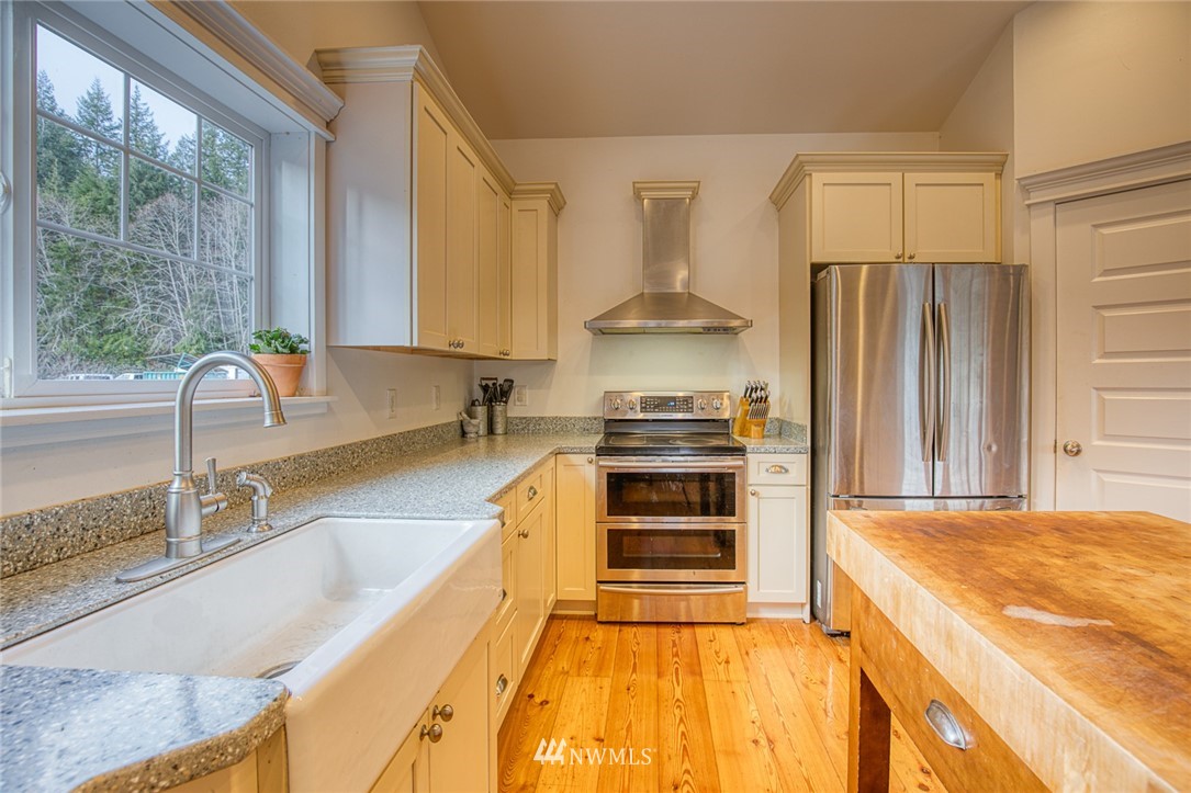 659 Walker Road Hoquiam, WA 98550 - Photo 12 of 40