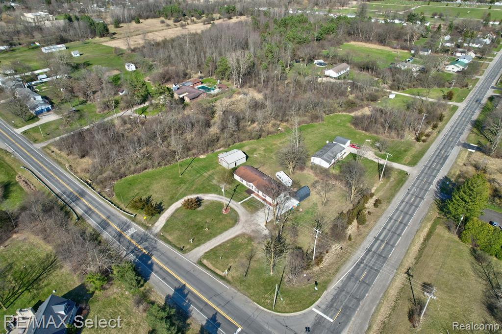 3509 South Genesee Road Burton, MI 48519 - Photo 29 of 32