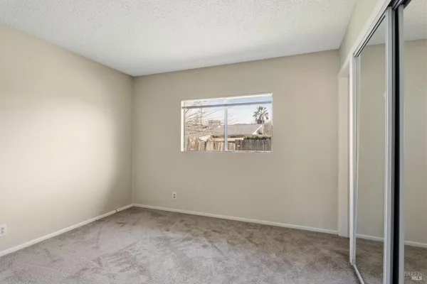 $439,500 | 265 Oak Manor Drive, Ukiah, CA 95482