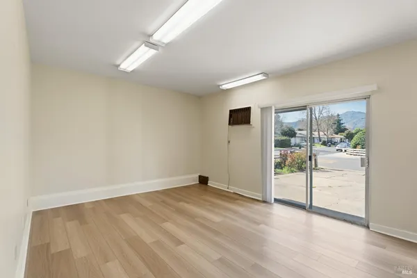 $439,500 | 265 Oak Manor Drive, Ukiah, CA 95482