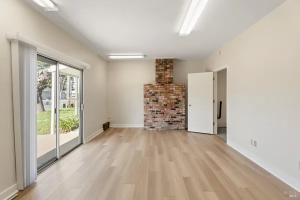 $439,500 | 265 Oak Manor Drive, Ukiah, CA 95482