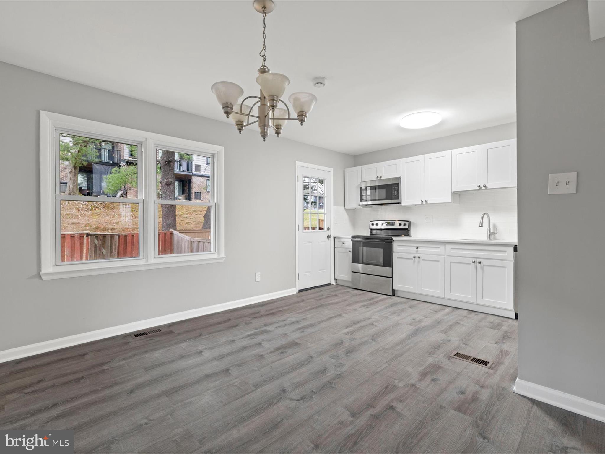 10 Colleton Court Nottingham, MD 21236 - Photo 6 of 30 Gallery Image 6