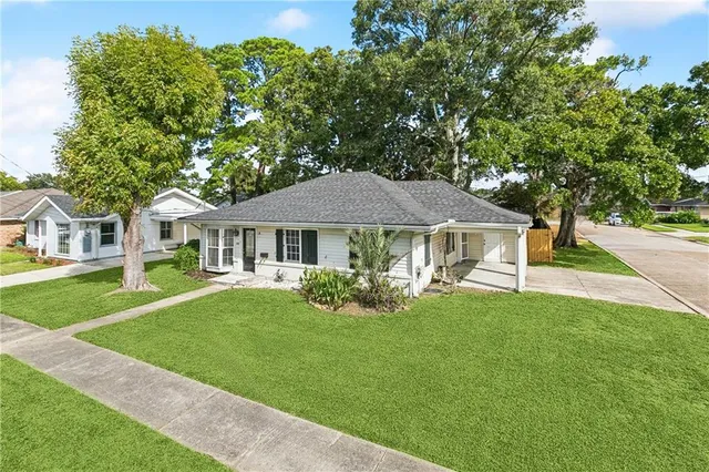 $138,000 | 44 Tulip Drive, Gretna, LA 70053