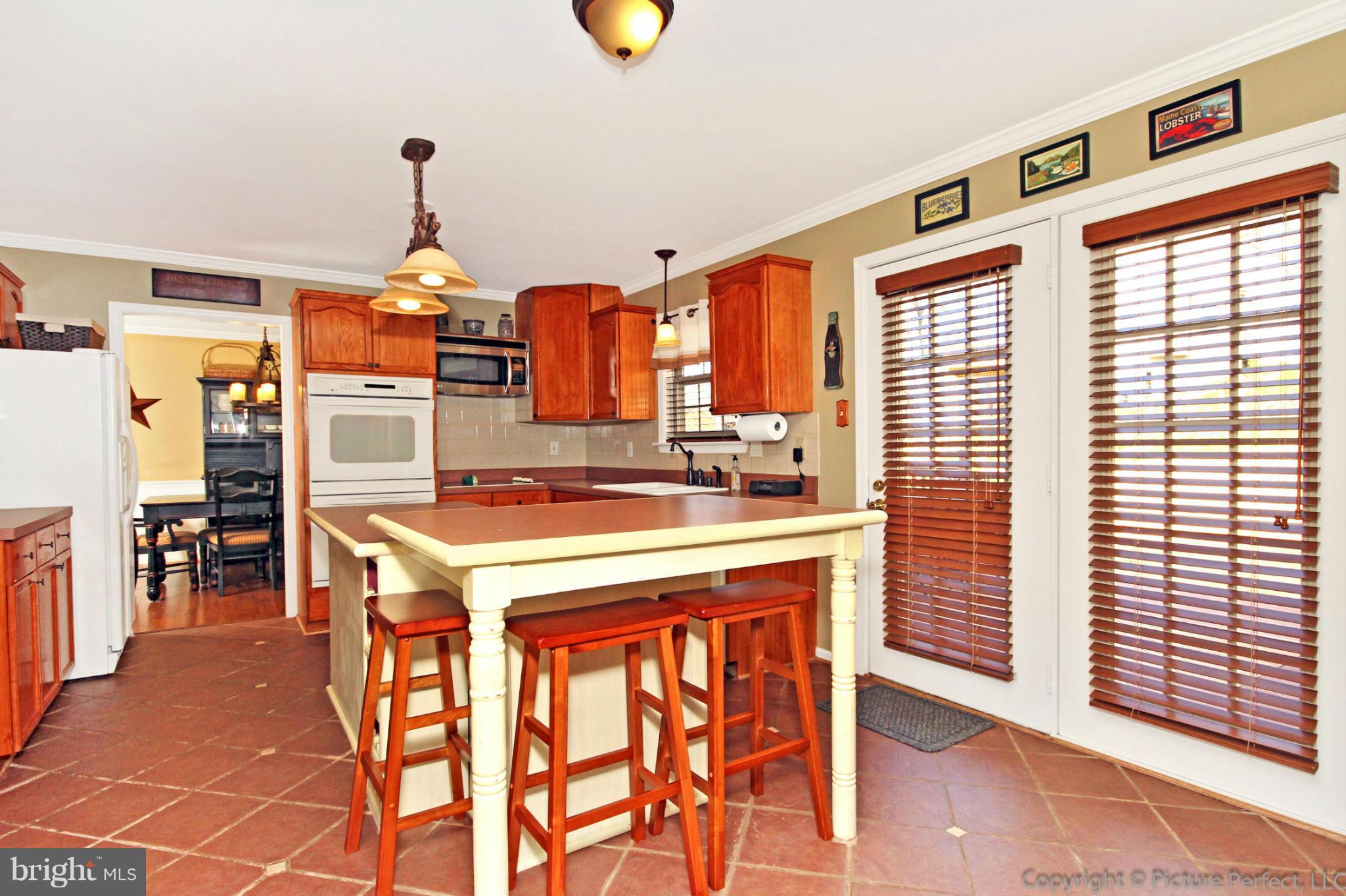 6623 Edgewood Road New Market, MD 21774 - Photo 7 of 29 Kitchen