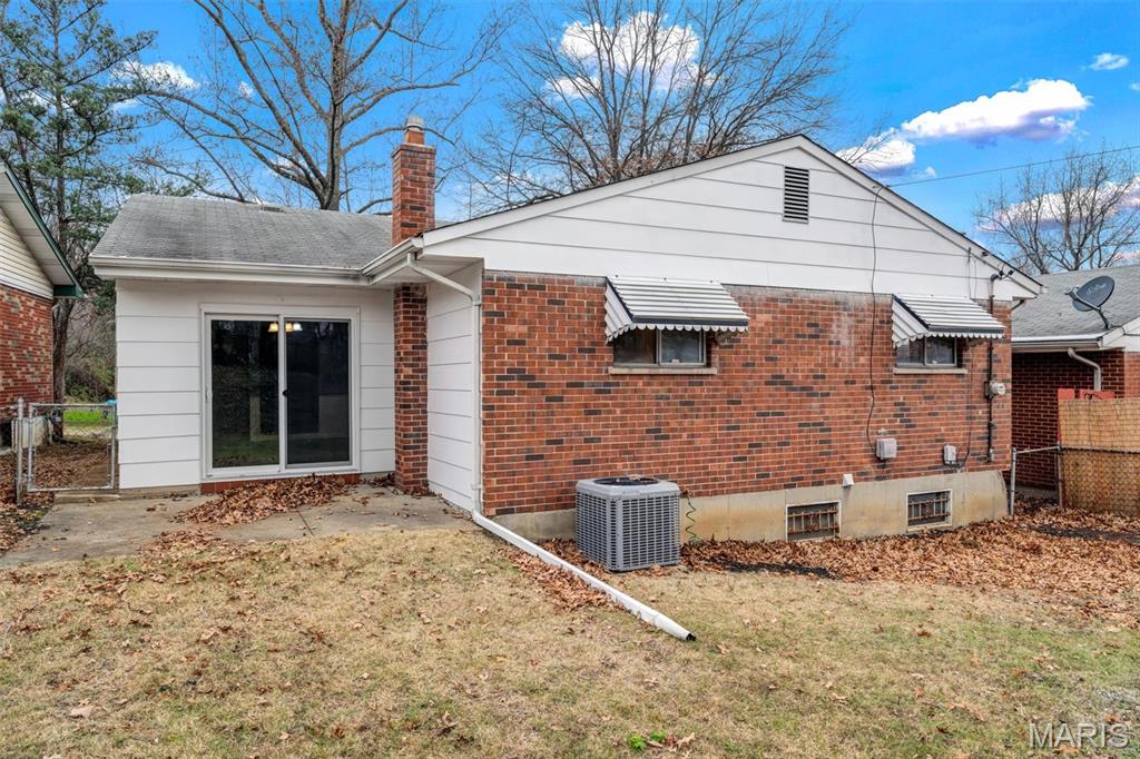 4116 Ammann Lane St. Louis, MO 63121 - Photo 35 of 38