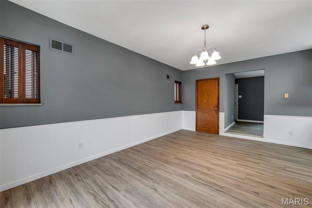 4116 Ammann Lane St. Louis, MO 63121 - Photo 10 of 38