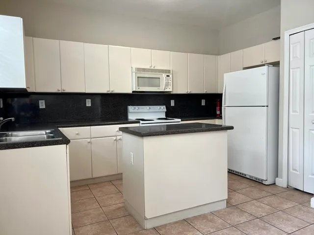 $2,400 | 3507 Shoma Drive, Royal Palm Beach, FL 33414