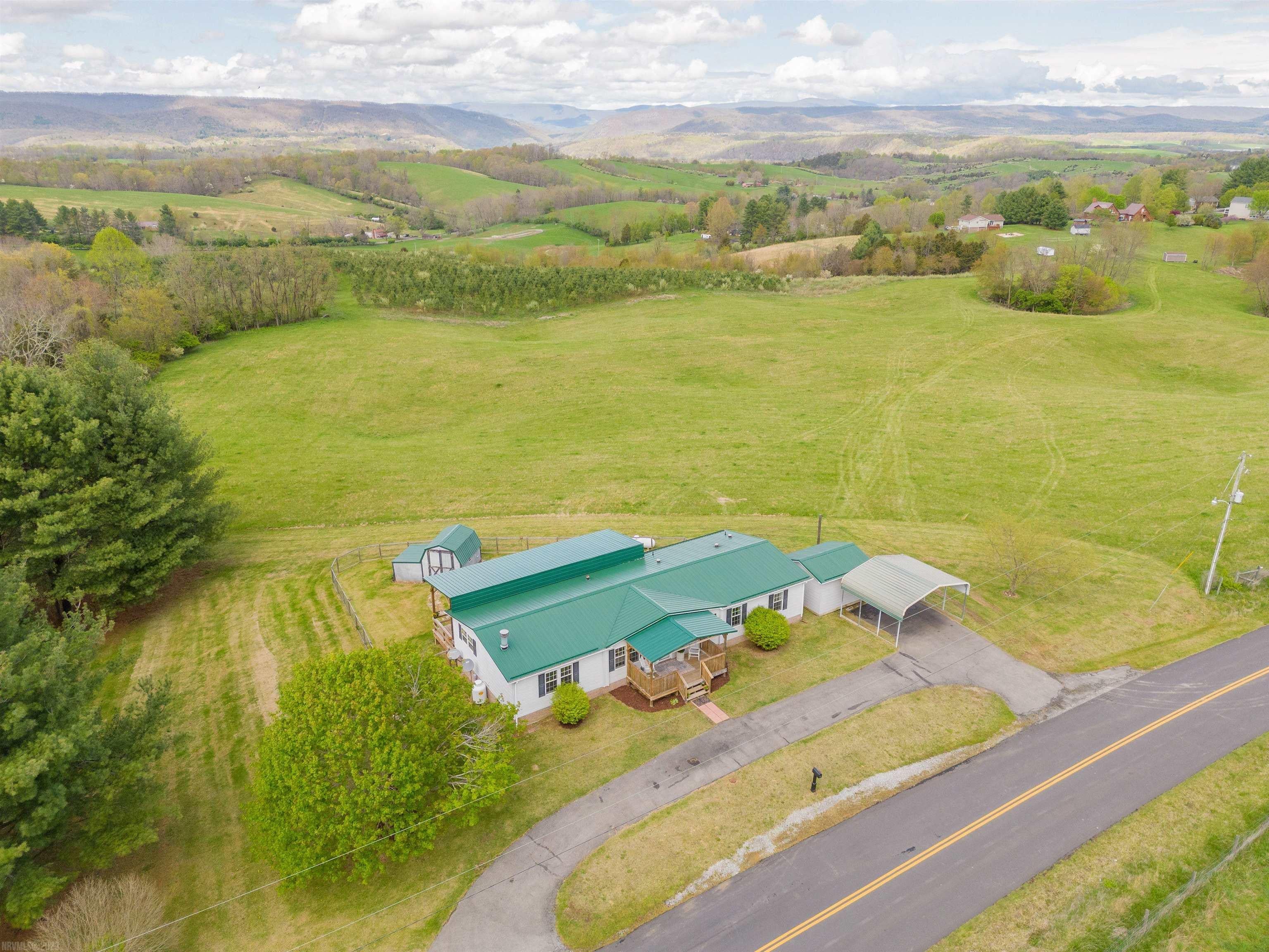 6983 Morgan Farm Road Radford, VA 24141 - Photo 80 of 84 Gallery Image 80