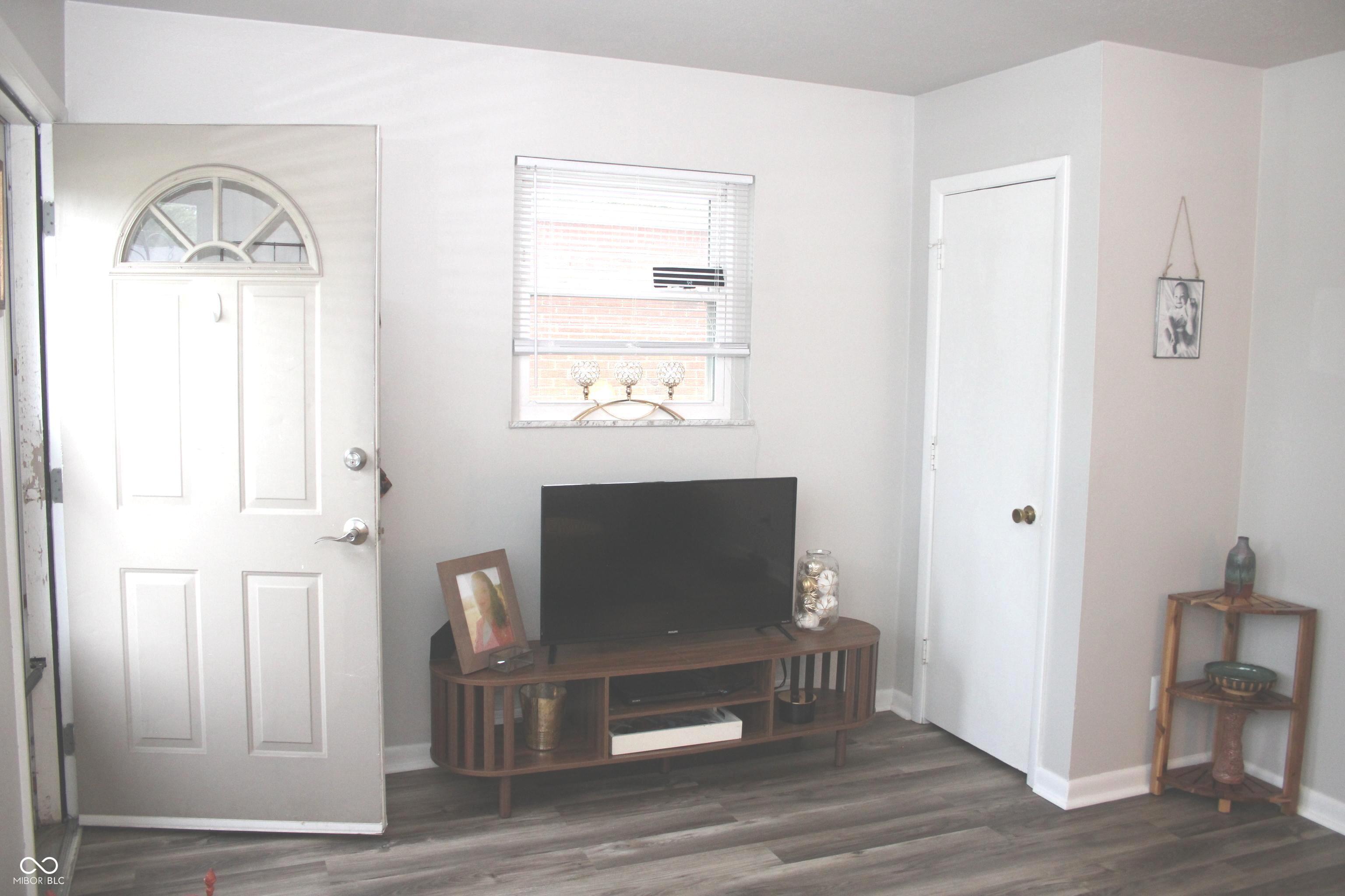2121 Main Street Beech Grove, IN 46107 - Photo 7 of 14
